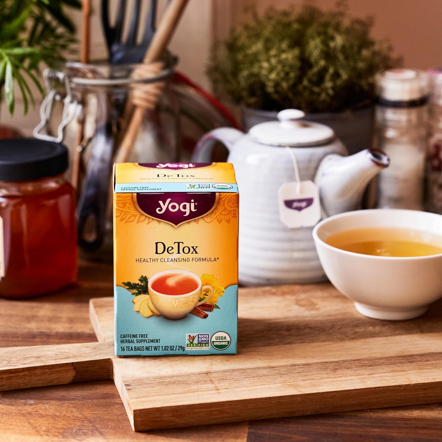 Best detox and cleanse tea with natural herbal ingredients for digestion, energy, and overall wellness