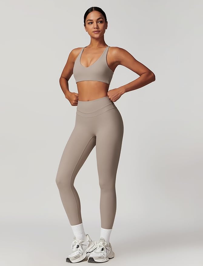 Pilates outfits for women featuring flexible leggings, breathable tops, and matching activewear sets designed for comfort and style